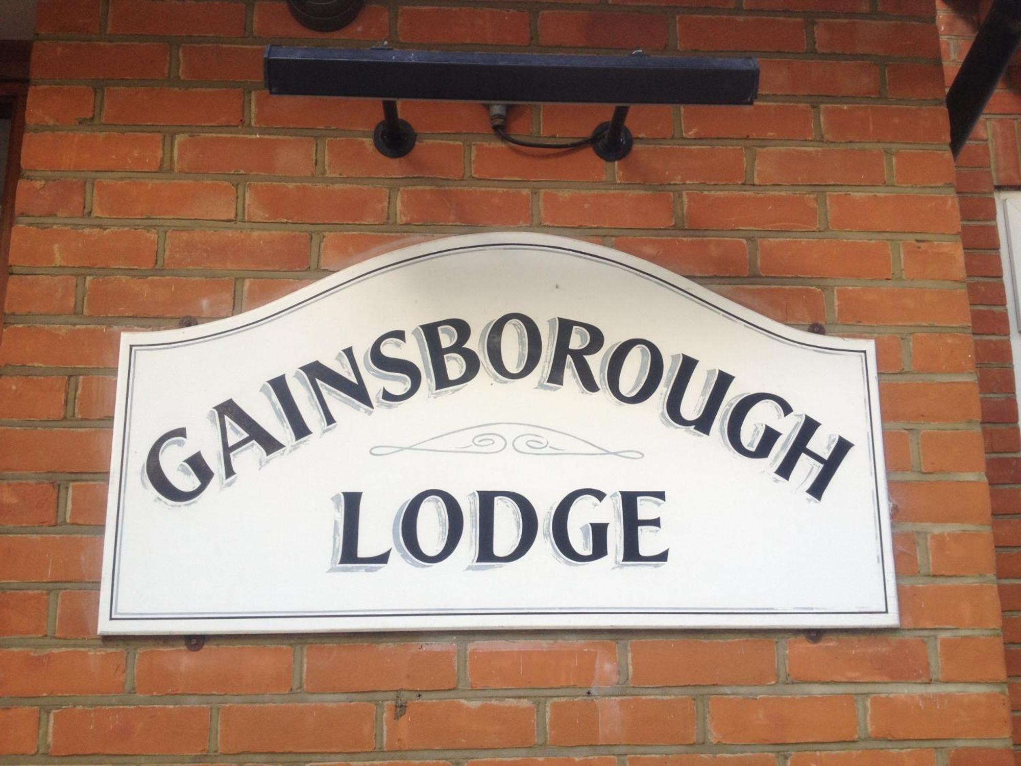 Gainsborough Lodge Horley Exterior photo